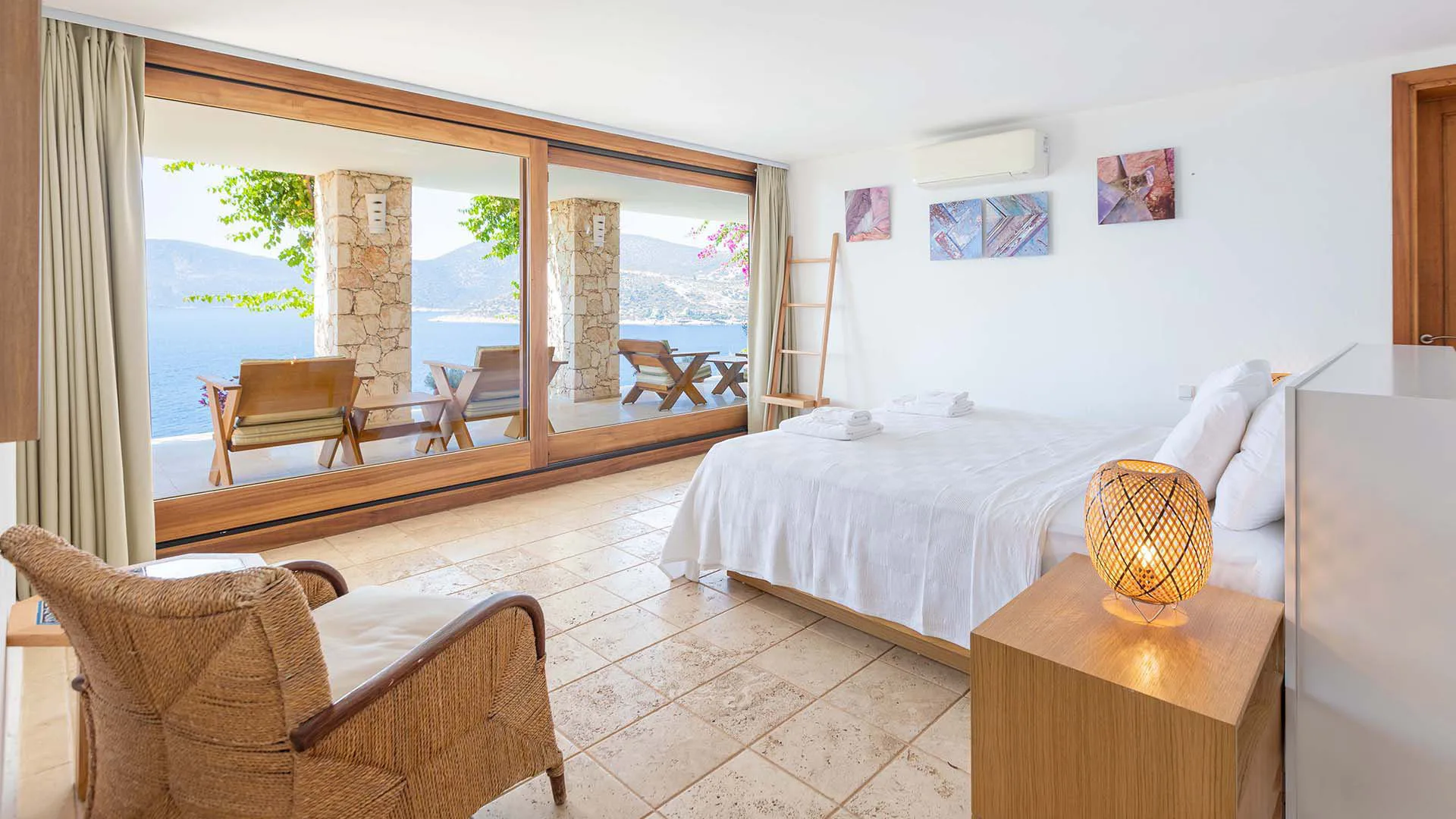 Villa Gunbatımı
