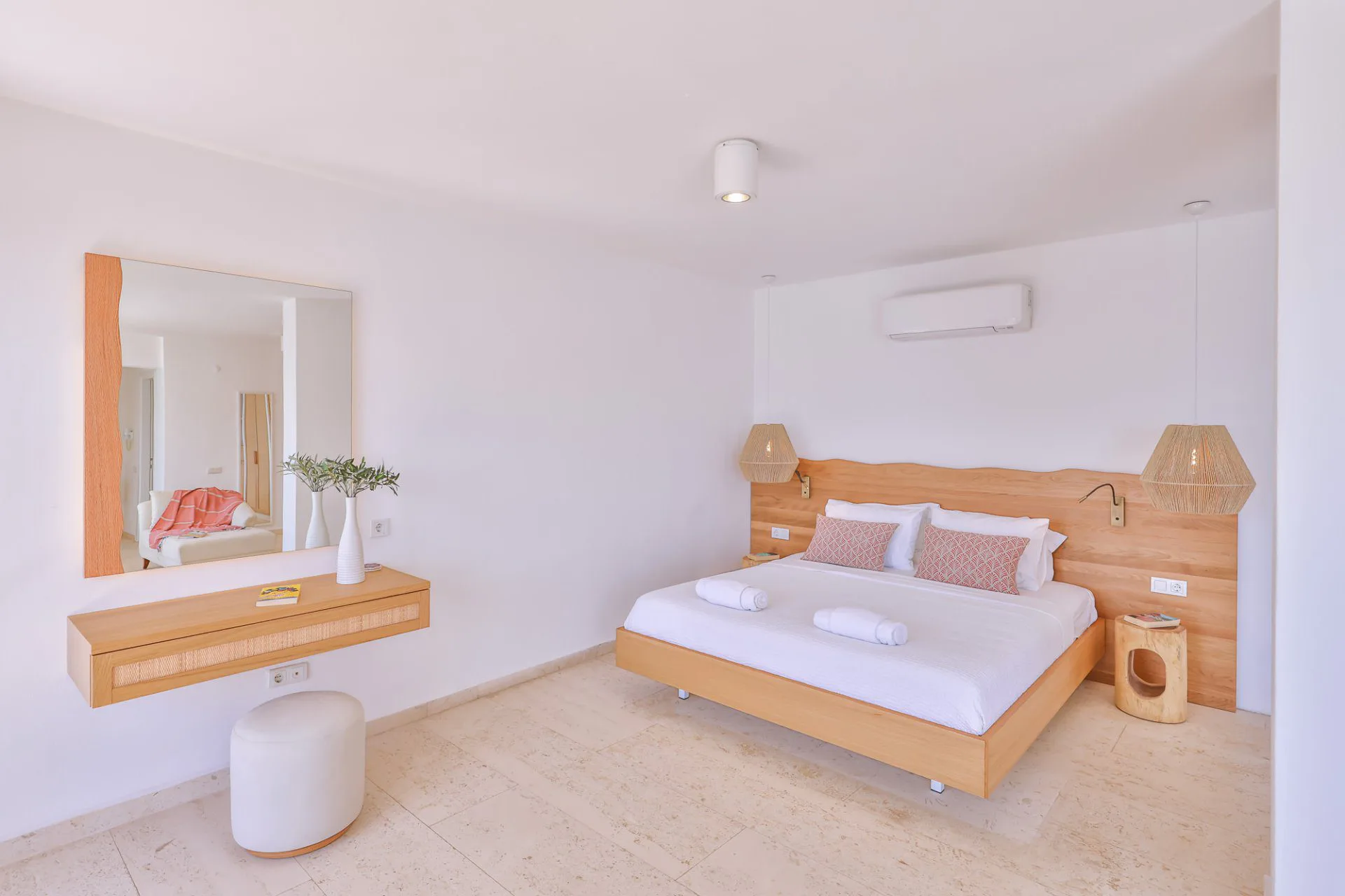 Villa Ying & Yang